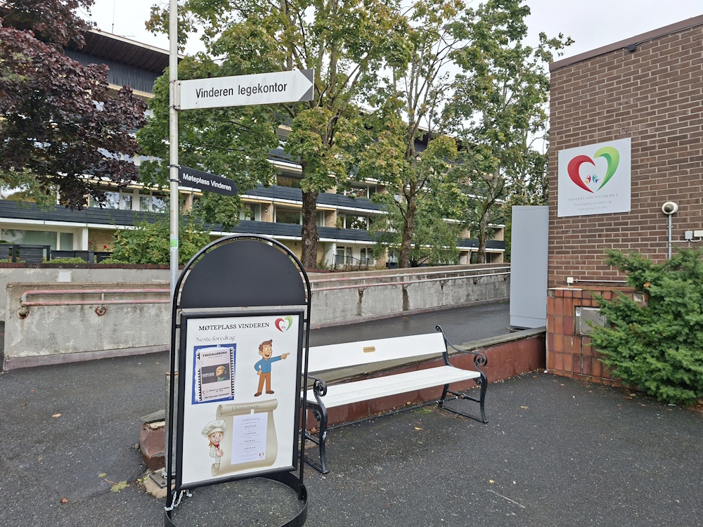 Inngang til Moteplass Vinderen Kafe